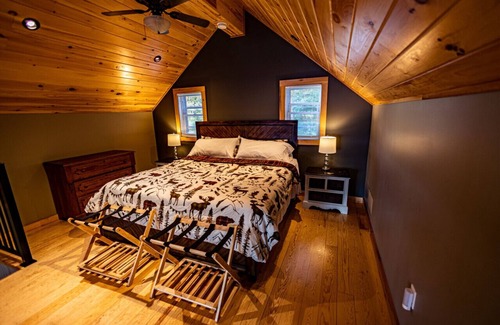 West Nipissing Cottage | Northern Oasis @ Paradise Cove - Lake Nipissing