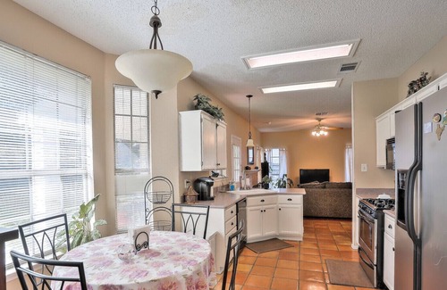 McNeil House | (Northwest Austin) Beautiful, Fun, Cozy Home 30 min from Downtown Austin