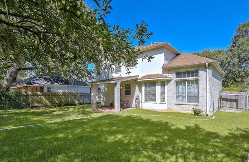 McNeil House | (Northwest Austin) Beautiful, Fun, Cozy Home 30 min from Downtown Austin