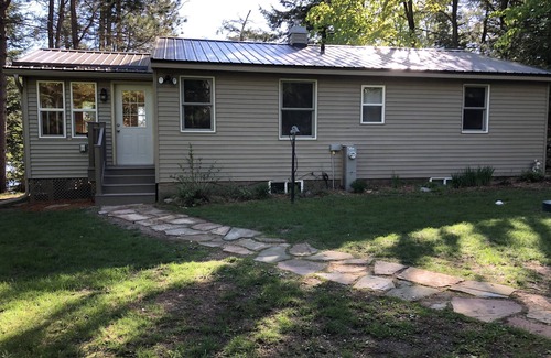 Pickerel Cabin | Northwoods Getaway on Pickerel Lake - Water's Edge Cottage
