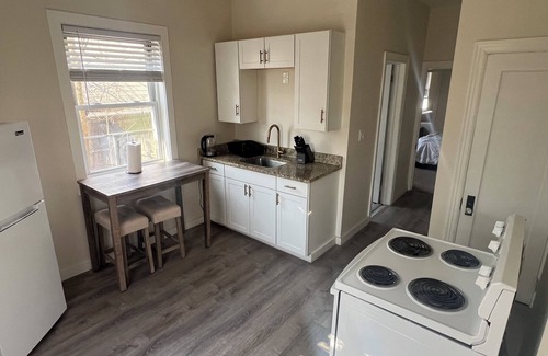 Thompsonville Apartment | NOT a Nightmare of Elm St