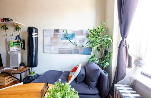 Queens Apartment | Not operating