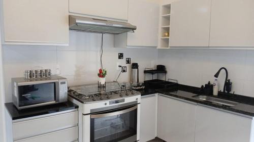 Olimpia House | Novíssima - Casa de Temporada a 09min do Thermas