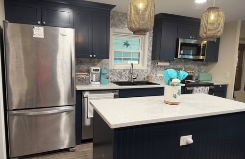 Garden City House | Nov-Dec Discounts! Relax at Serenity By The Sea in beautiful Oceanside Village.