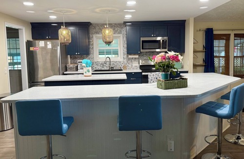 Garden City House | Nov-Dec Discounts! Relax at Serenity By The Sea in beautiful Oceanside Village.