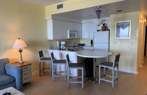 Brush - Stewarts Condo | November open and available for booking! Special Rates