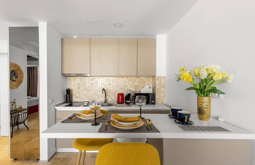 Mosneni Apartment | Novum by the sea