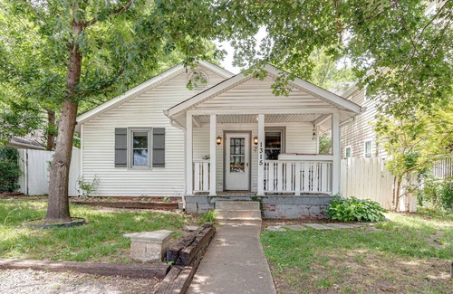 South Nashville Cottage | Now 30% Off! - The Funky Little Art House