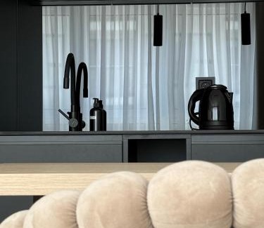 Meszna Apartment | NOWA RODZINNA STREFA KOMFORTU APARTAMENTY SZYNDZIELNIA 2 Sypialnie & BALKON & GARAŻ PODZIEMNY