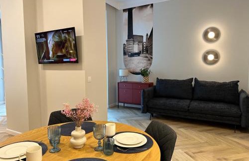 Srodmiescie Apartment | NOWE ! Apartamenty OFF PIOTRKOWSKA w Roosevelta Residence, Klimatyzacja, Wejście na KOD, WiFi, FV