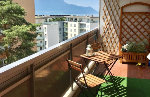 Montreux Apartment | nr. 71Modern and spacious studio with balcony and lake view