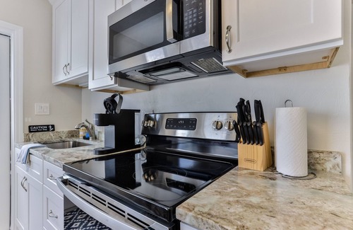 Boardwalk House | NSB 1/1 beachside pool home! blocks from Flagler Ave - pets welcome
