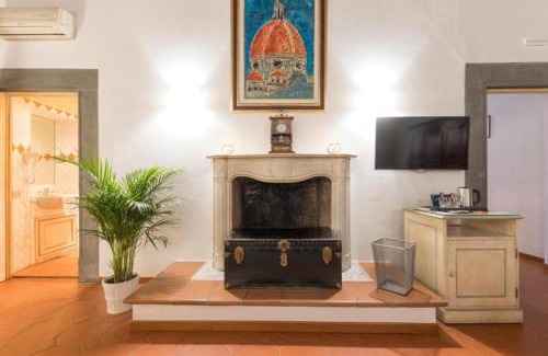 Sant' Ambrogio Apartment | Numa Florence Palazzo Haggis