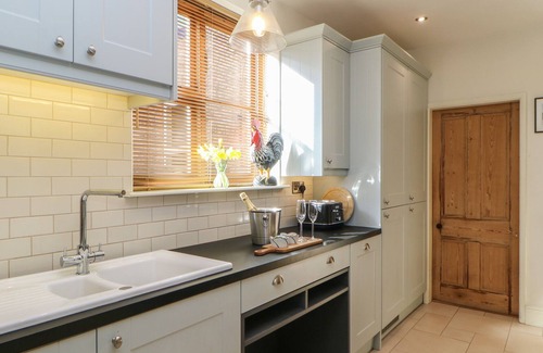 Sowerby Cottage | NUMBER 15, pet friendly, character holiday cottage in Thirsk