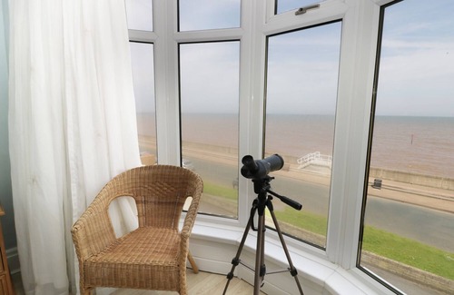 Withernsea Cottage | NUMBER FIFTEEN, pet friendly, character holiday cottage in Withernsea