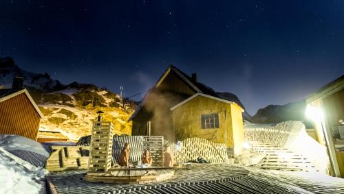 Nusfjord Hotel | Nusfjord Village & Resort