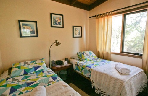 Bermagui House | Nutley Cottage with river view Bermagui Linen provided