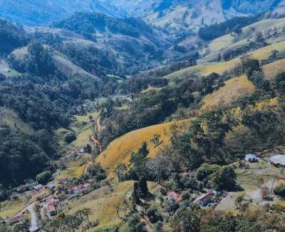 Marmelopolis House | Nuvolo - Cabanas & Chalés Villaggio Girotto