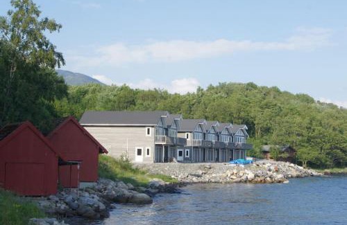 Haram House | Ny rorbu ved sjøen, sentralt på Sunnmøre