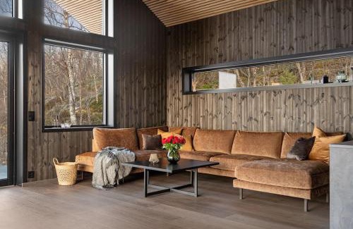 Laukeng Villa | Nybygget arkitekt tegnet Snøhetta i vakker natur