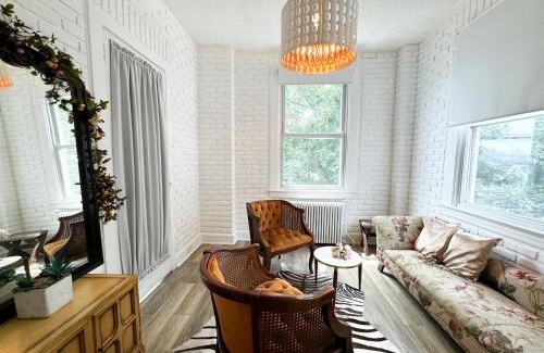 Weehawken Apartment | NYC views Spacious 3 bedroom apartment