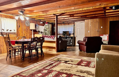 Mio Cabin | O Me, O Mio (Rustic Cabin near AuSable River and ORV/ATV/Snowmobile trail heads)