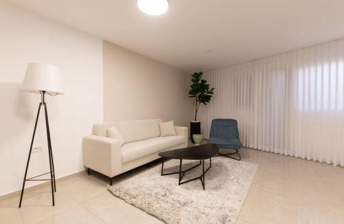 Rishon LeTsiyon Apartment | O&O Group - Budget Basement Apt Near the Beach