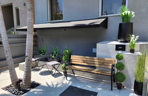 Rishon LeTsiyon Apartment | O&O Group-The SeaGate Estate Suites-BasementSuite2