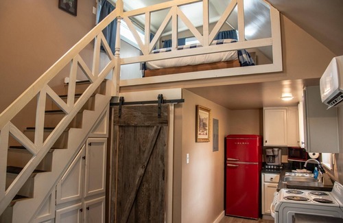 Coalmont Cottage | Oak Cabin at Ranger Creek