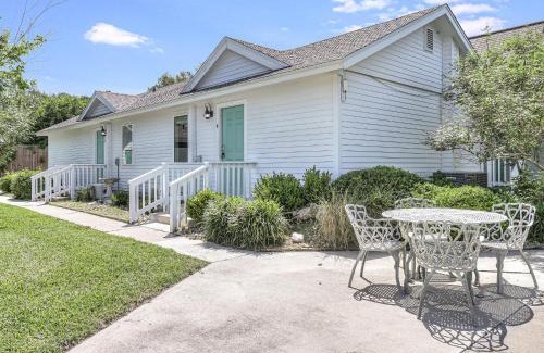 Rockport House | Oak Cottages 3