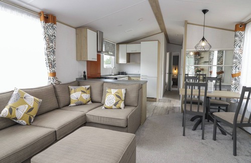 Denny Cottage | OAK, pet friendly, with a garden in Denny