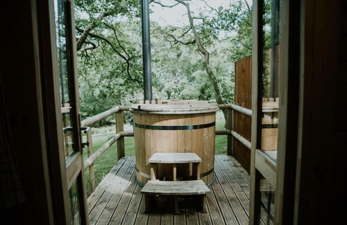 Llanelltyd Apartment | Oak SPECIAL WINTER OFFERS - Hot tub