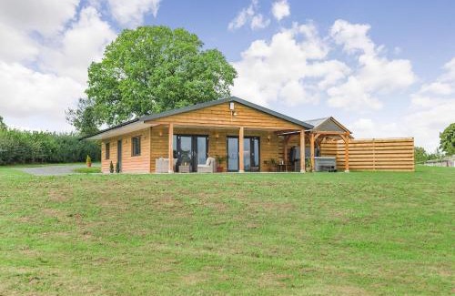 Kington House | Oak Tree Lodge - Uk38383