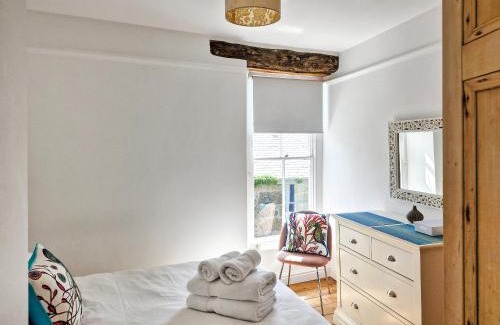 Mousehole House | Oaken Cottage
