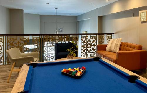 Downtown Oakland Hotel | Oaktown Roost