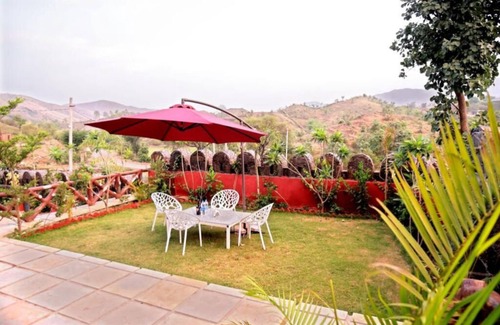 Udaipur District Villa | Oakwood Villa By Ebony Stays – Premium Holiday Villa in Udaipur with Pool