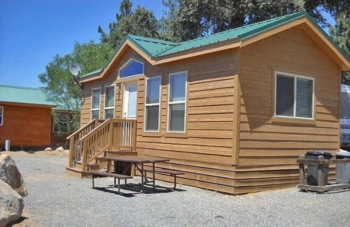 Descanso RV Rental | Oakzanita Springs RV Campground