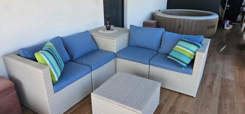 Le Moule House | Oasis Romantique