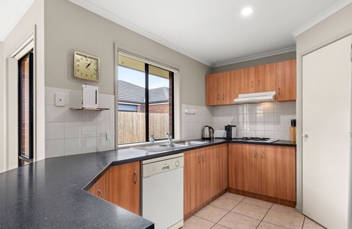 Clifton Springs House | Oasis Springs - Charming home in the heart of Clifton Springs.