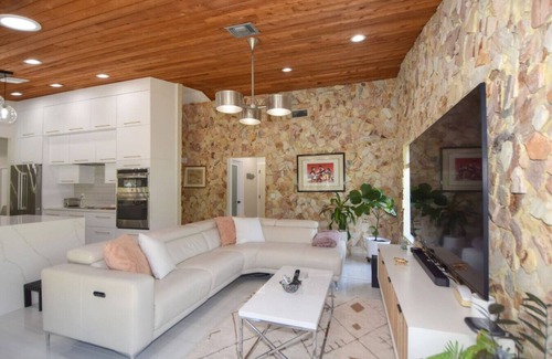 University Drive Apartment | Oasis with Enclosed Heated Pool