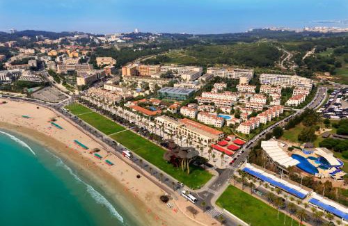 La Pineda Hotel | Oassium Hotel - Adults Only