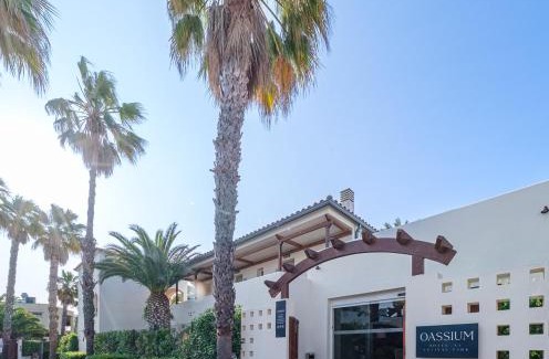 La Pineda Hotel | Oassium Hotel - Adults Only