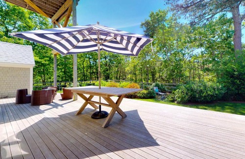 Oak Bluffs House | #OB Pool House