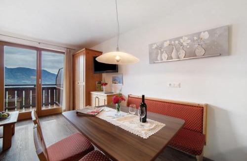 Tirolo Apartment | Oberötzbauer Apartment Enzian