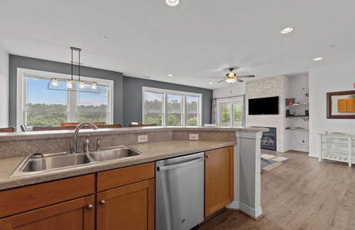 Bermuda Bay Condo | OBX for R&R at Hamilton Cay, Water Park Access, No Check In Day Restrictions
