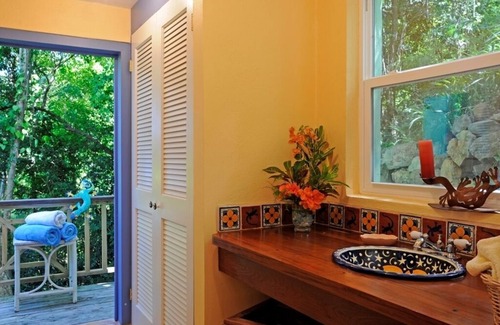 West End Villa | Ocean and Island Views with Spectacular Sunsets and Alfresco Atmosphere
