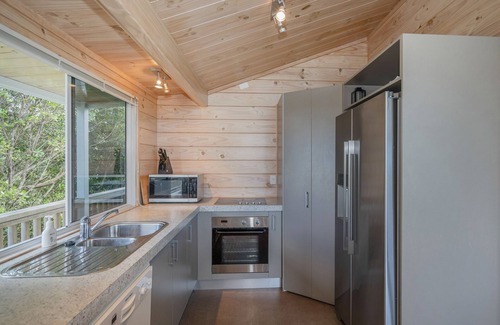 Tairua House | Ocean Beach Beauty - Tairua Holiday Home
