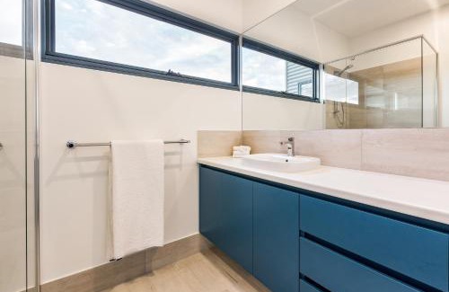 Gnarabup House | Ocean Blue - Gnarabup NEW