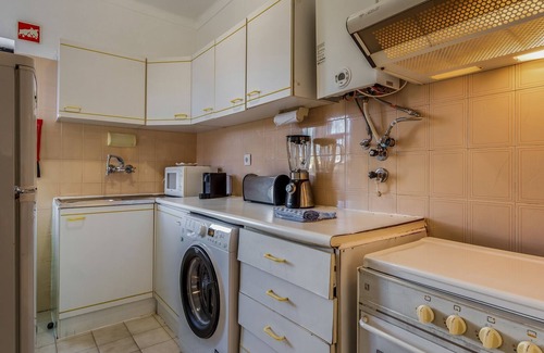 Praia da Rocha Apartment | Ocean Breeze 1 BDR Flat in Portimão by LovelyStay