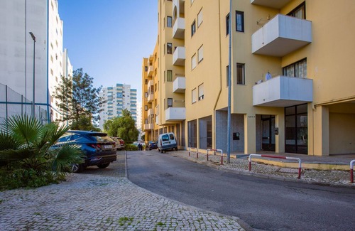 Praia da Rocha Apartment | Ocean Breeze 1 BDR Flat in Portimão by LovelyStay